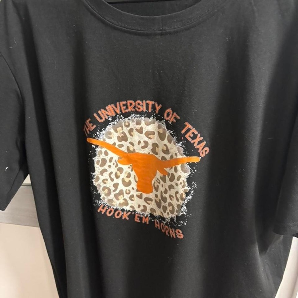 University of Texas Hook Em Horns Leopard‎ Longhorn Graphic T-Shirt Black Large